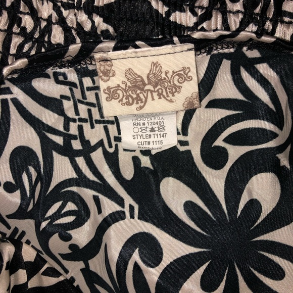 Daytrip top. - Picture 8 of 8